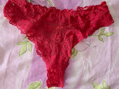 Calcinha Usada Vermelha de Renda