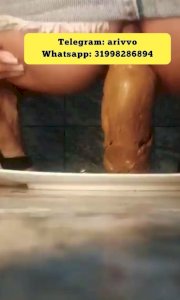 DURO SECO Vídeo fetiche SCAT CHUVA MARROM (LEIA A DESCRIÇÃO)