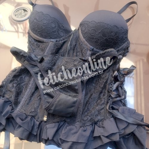 Conjunto com caicinha, usado