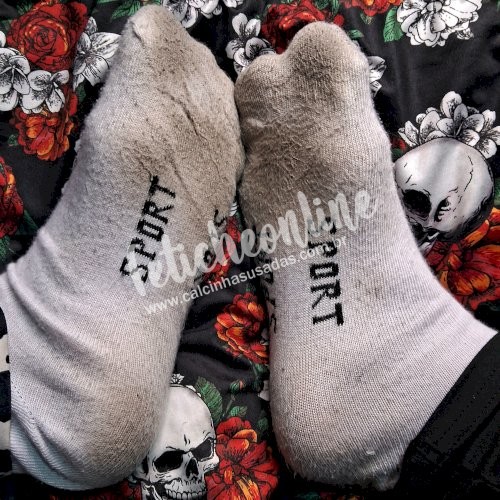 Podolatria: Meias ou Pelinhas raspadas do pé ou Havaianas ou Tênis usados por quanto tempo você quiser + conteúdo virtual incluso + frete grátis acima de R$200,00!