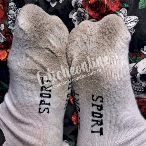 Podolatria: Meias ou Pelinhas raspadas do pé ou Havaianas ou Tênis usados por quanto tempo você quiser + conteúdo virtual incluso + frete grátis acima de R$200,00!